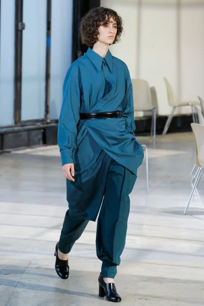 Look 15